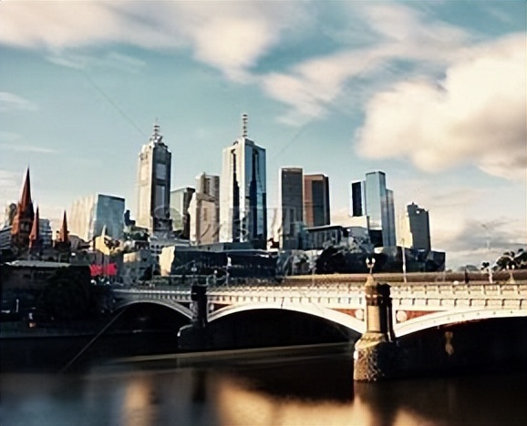 出国不会英语怎么学英语,出国不会英语怎么办