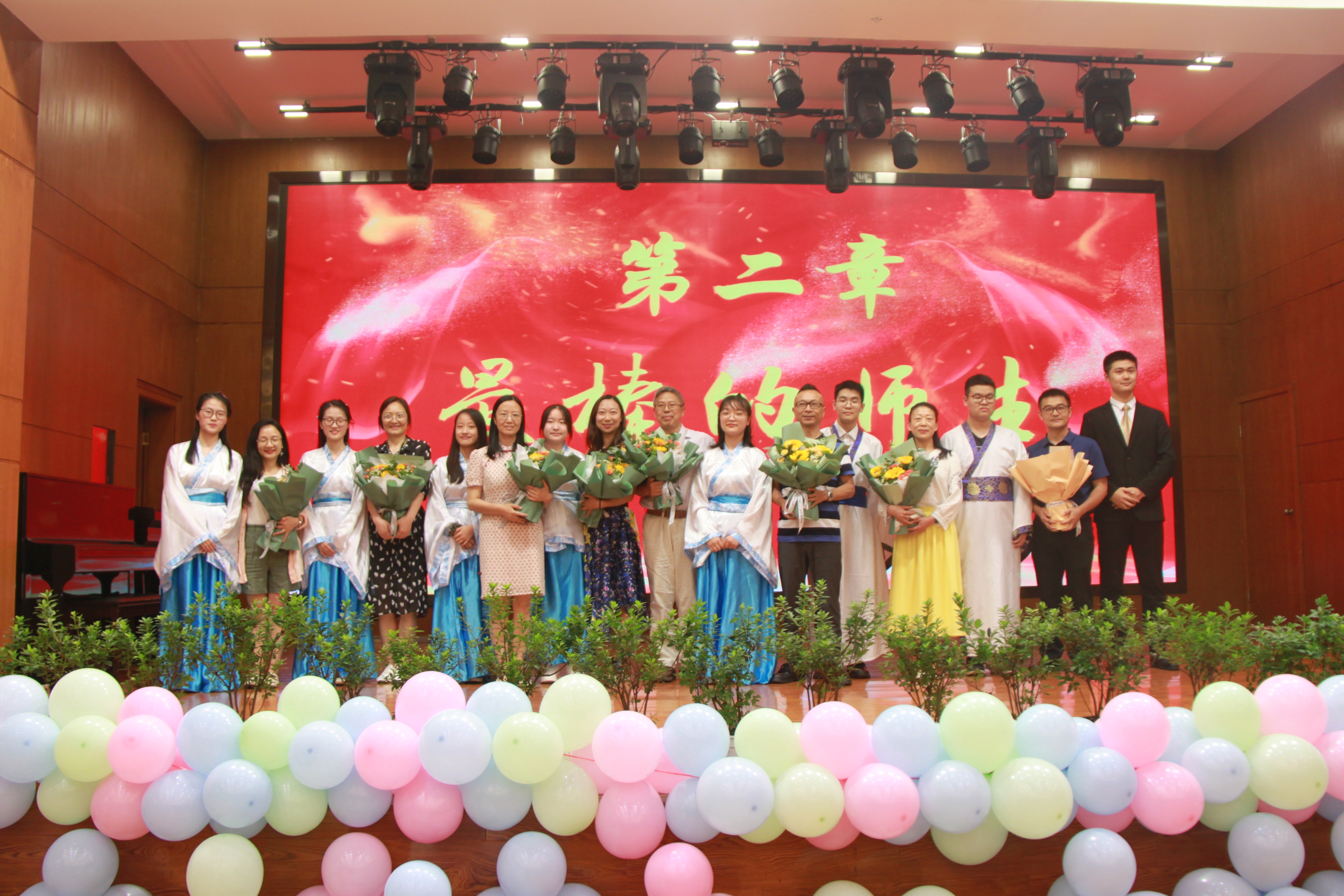 四川校长高考作文题目,成都一个校长写的文章