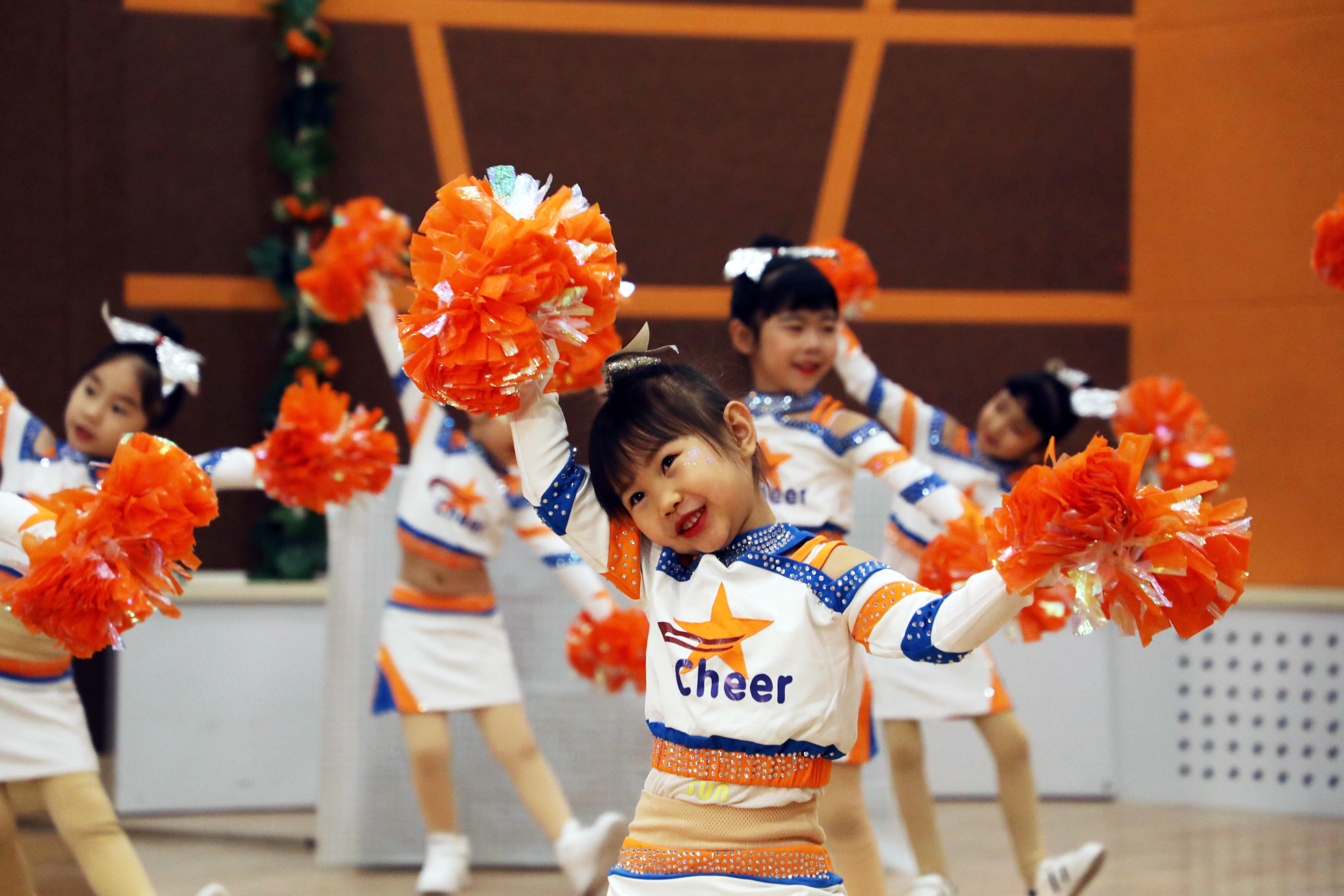 啦啦操简单嗨爆,啦啦操超燃开场