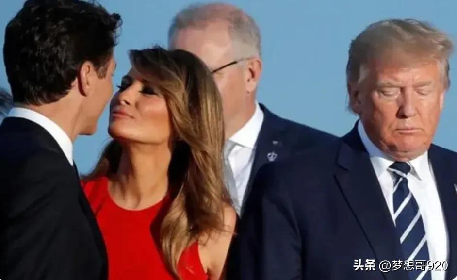 特朗普亲吻女人,特朗普吻梅拉尼娅