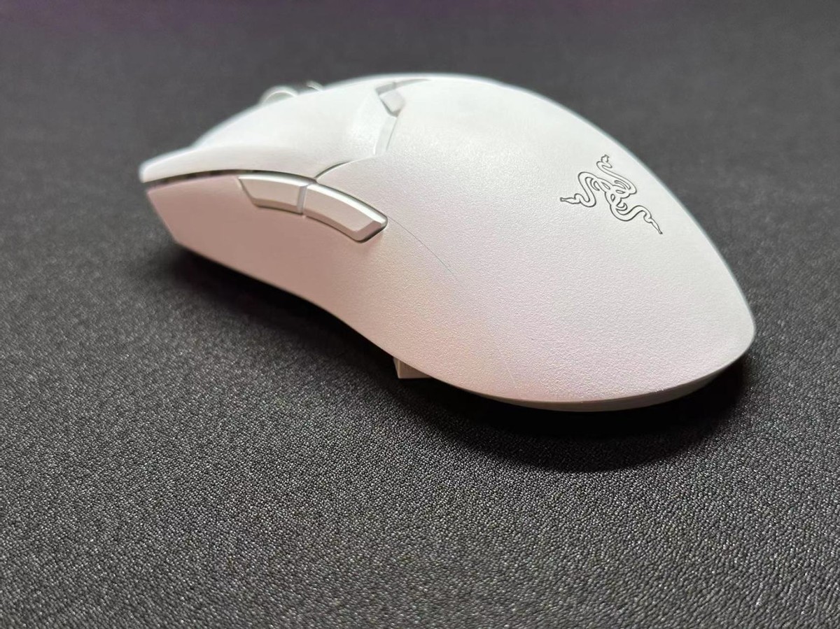 来自顶级大厂的压力,599!PAW3950——雷蛇毒蝰V2PRO