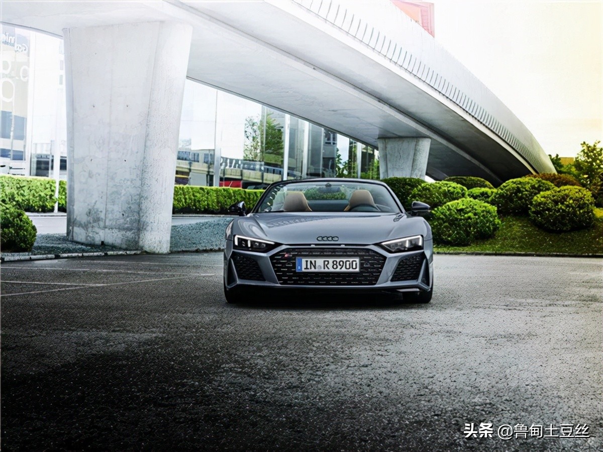 奥迪r8v10,17款奥迪r8v10coupe测评