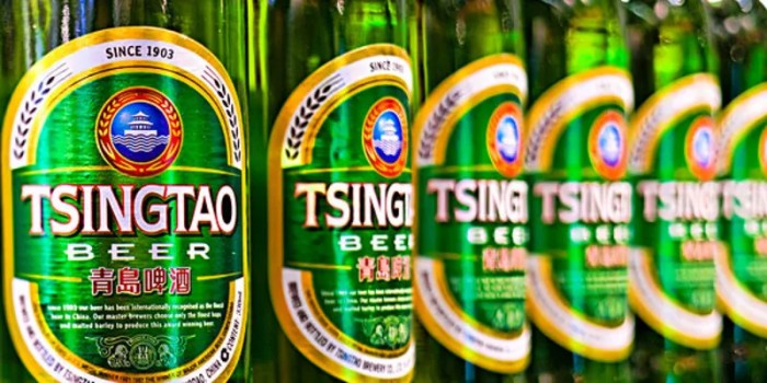 青岛啤酒瓶身背标,青岛啤酒红标和绿标的区别