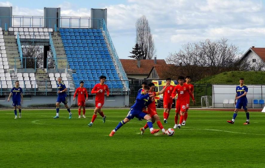 国足0-6惨败后的思考,国足0-3惨败39969人见证