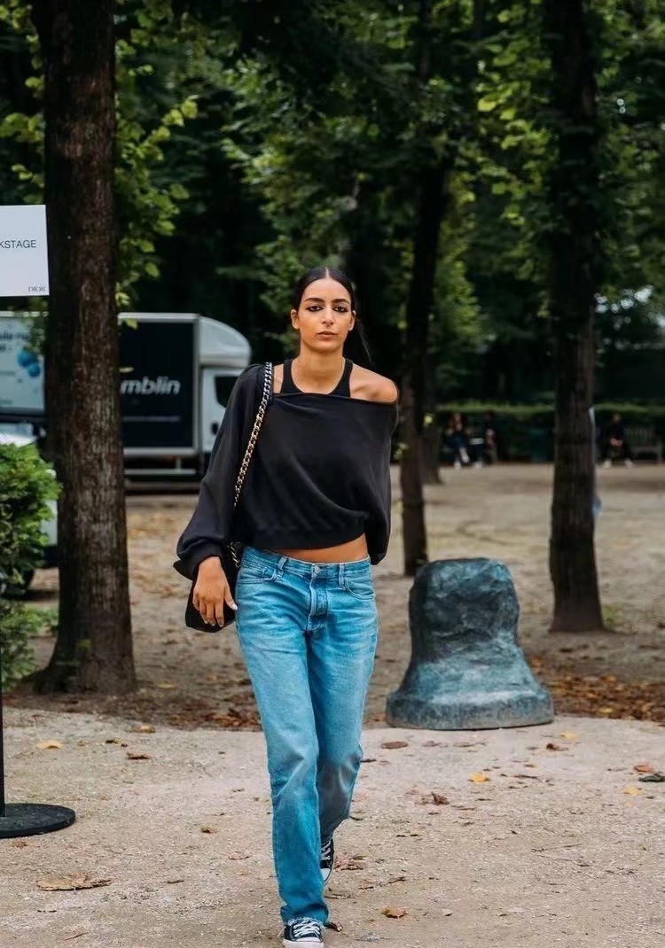 腰粗腿粗该怎样穿搭衣服,腰粗没有胯的女生穿搭技巧