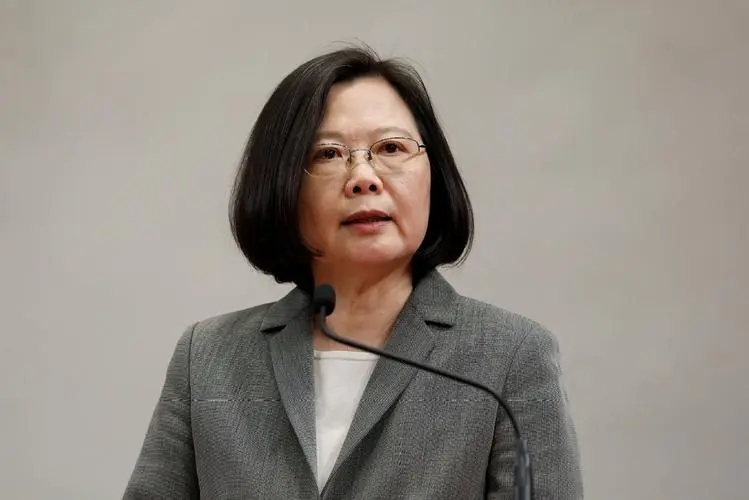 台军士兵疑投诚大陆，台当局限48小时内返还，否则按“叛逃”通缉