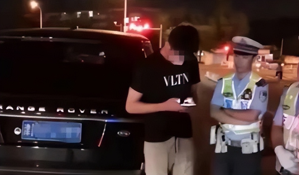 前国脚张鹭,曝中超门将张鹭被带走调查