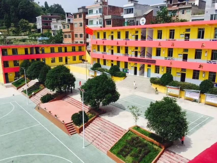 百年老校焕新颜,百年老校换新颜固阳新城小学