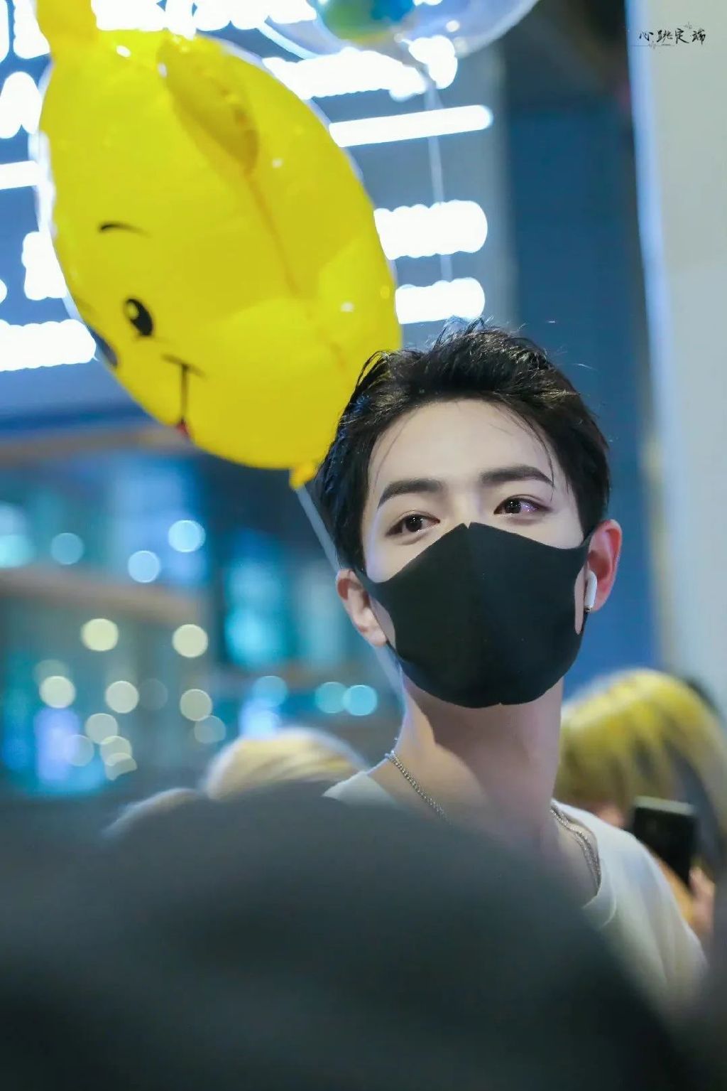 男士头发稀少适合剪什么发型,35到40岁的男士发型怎么剪