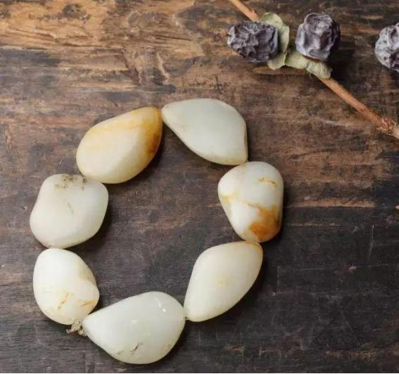 暴涨的玉石图片,涨幅最高3种玉