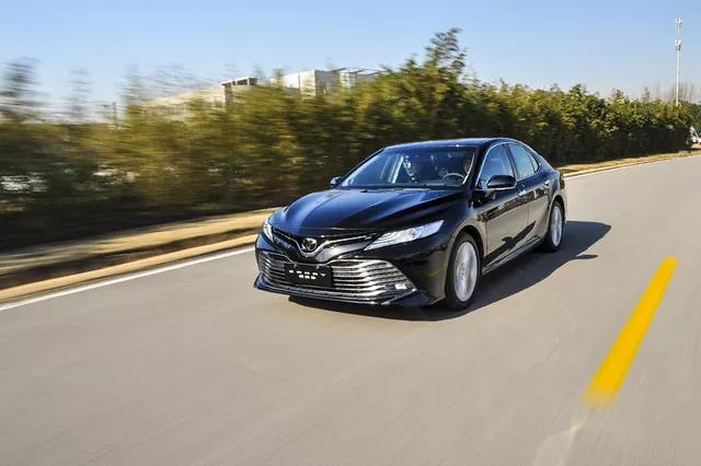 广汽丰田第八代凯美瑞,基于全新TNGA架构打造,颠覆者,缔造者