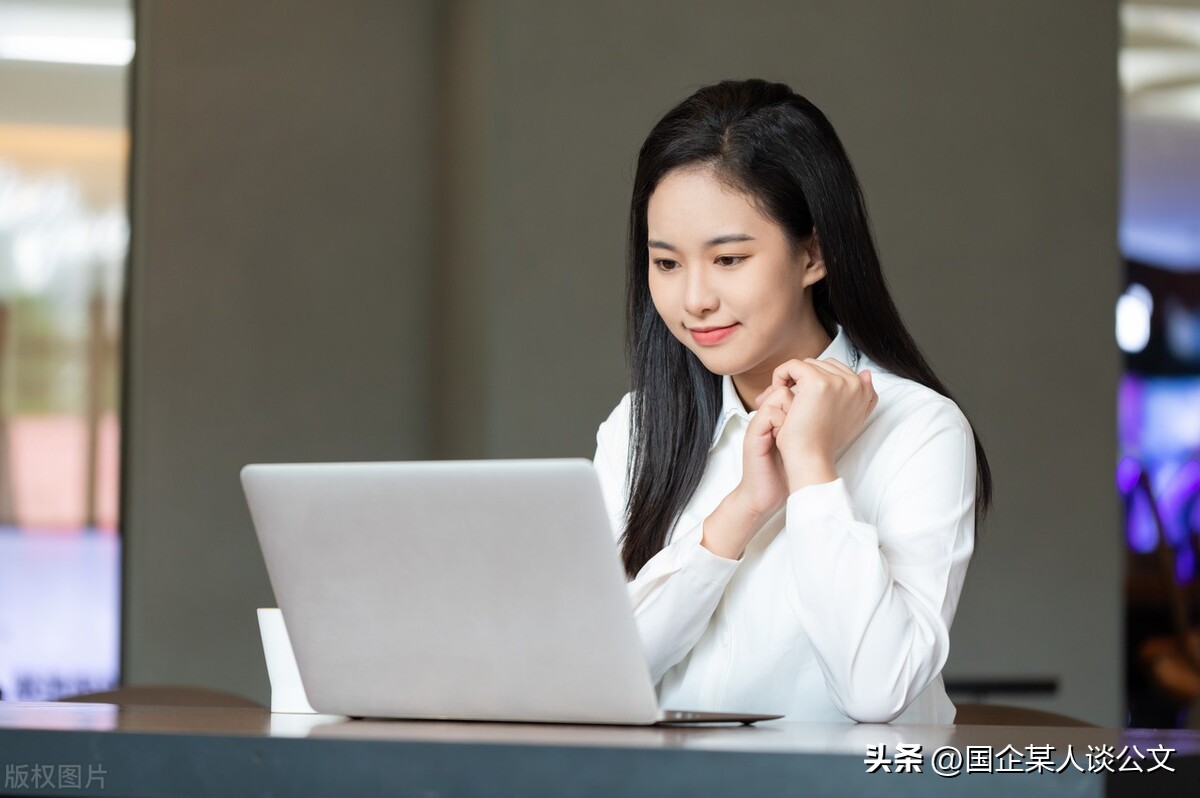 县级领导年度述职报告模板,新闻媒体领导个人年度述职报告