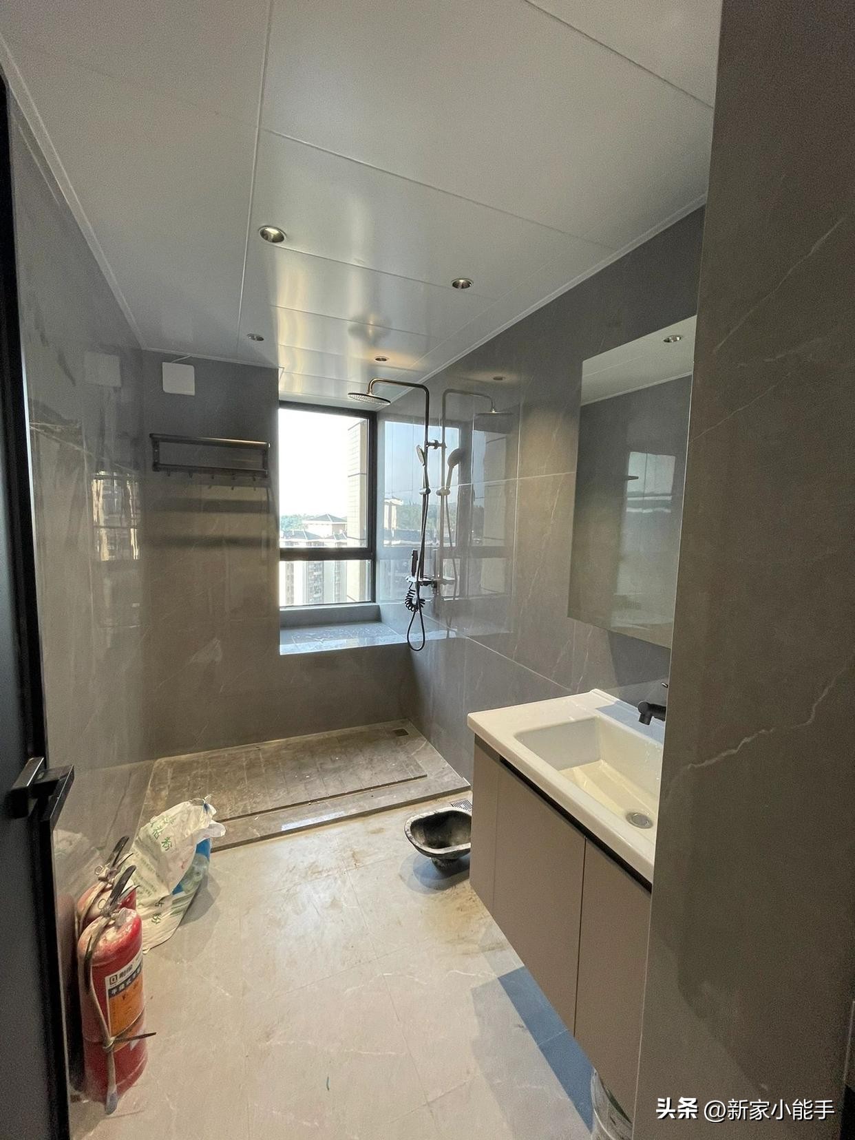 装修房子现代简约127平方米,120平米房子8万装修风格现代简约