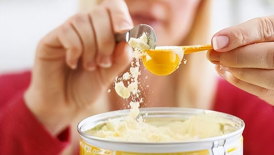 4岁宝宝还需要喝配方奶吗,4岁孩子喝配方奶好还是纯奶好