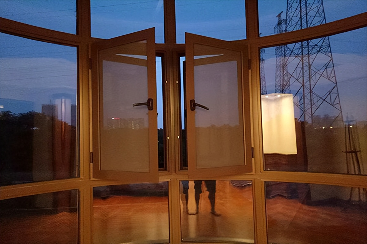 pp纳米纱窗和玻璃纤维纱窗区别,家用铝合金纱窗哪个品牌好