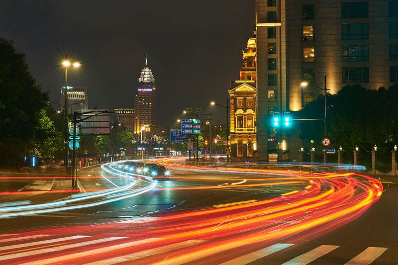 国内油价飙升.俄罗斯石油大甩卖.印度疯狂购买.为何我国无动于衷