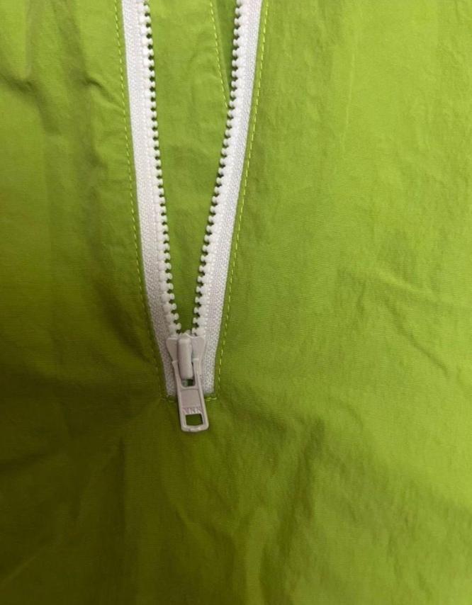 鹿晗自创潮牌翻车，一旦谈钱，顶流都急眼？