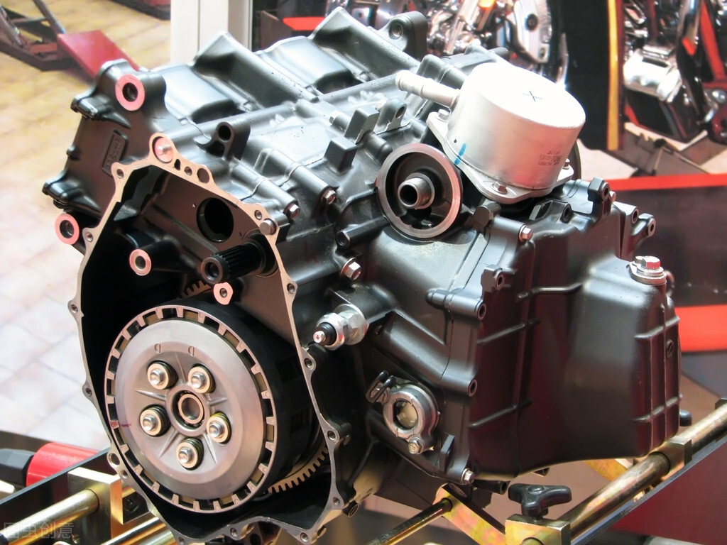 铝合金与钛镁合金肉眼如何分辨,铝合金跟铝如何辨认