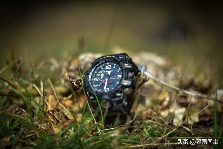 可蓝牙连接的g-shock手表,户外徒步登山旅行背包50l