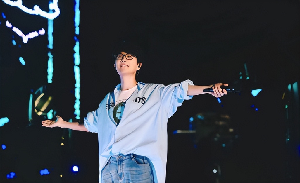 许嵩有文化的歌曲,许嵩风华绝代