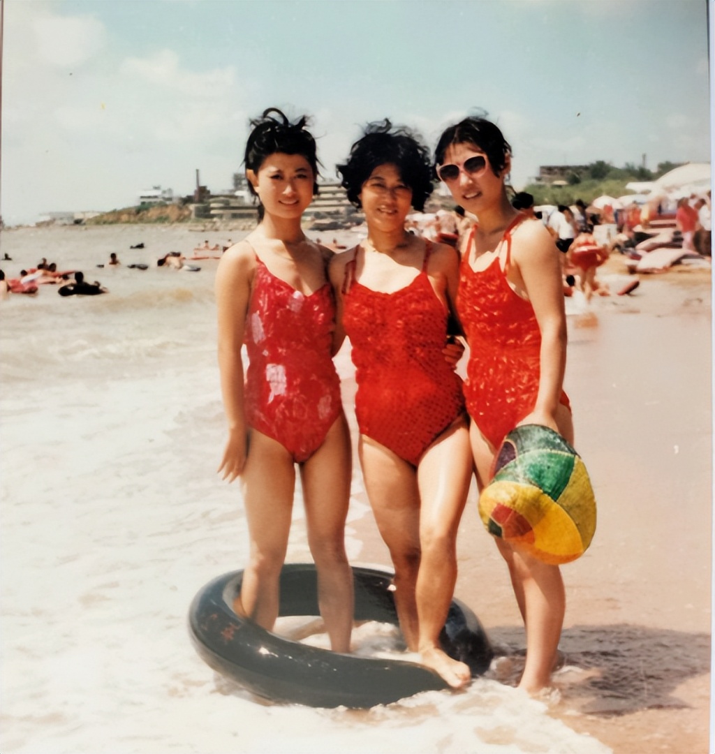 九十年代经典欧美流行时尚泳装,美女老照片高清80年代