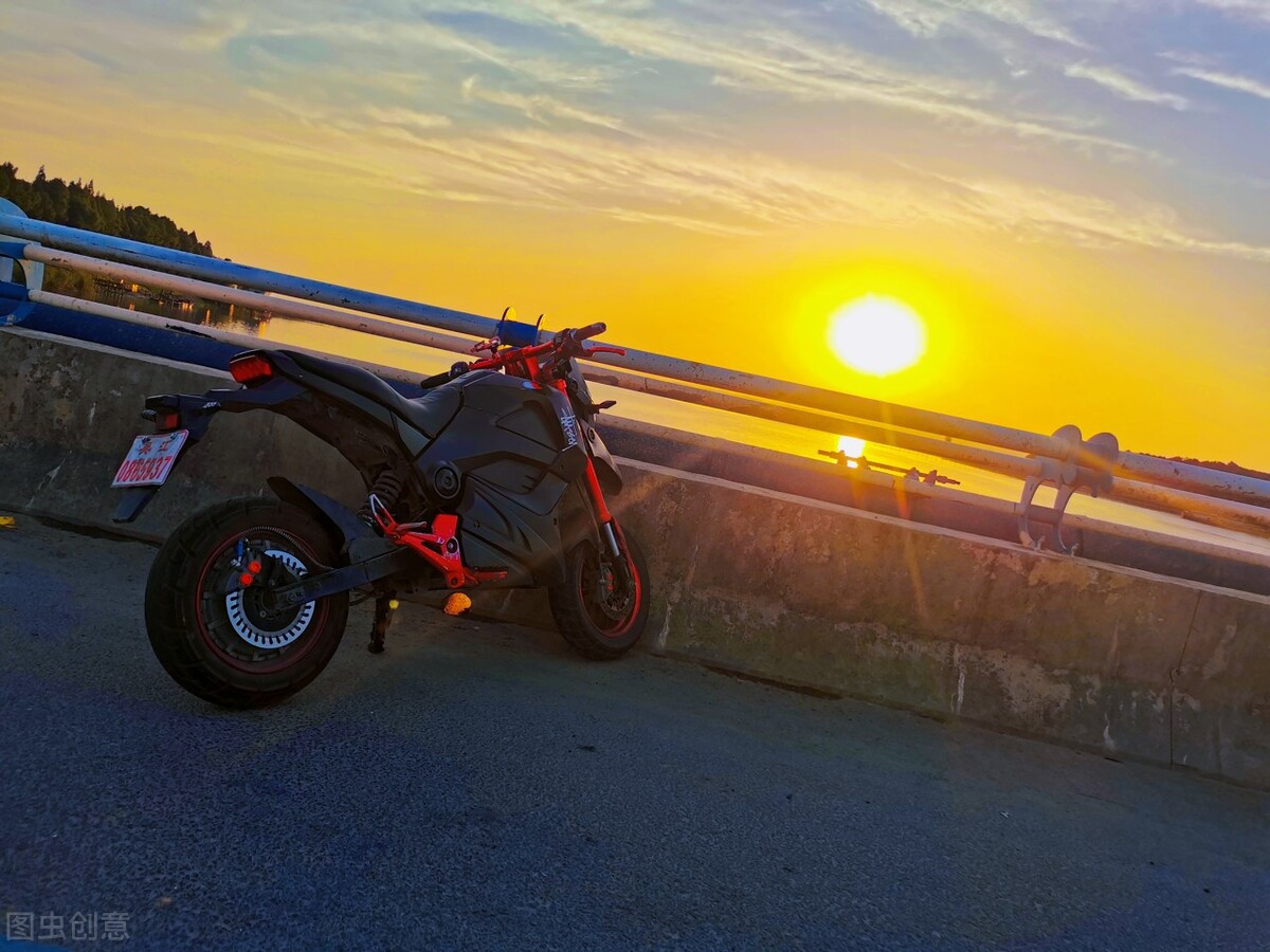 极速80续航250电动车,最长续航动力最强的电动车2024