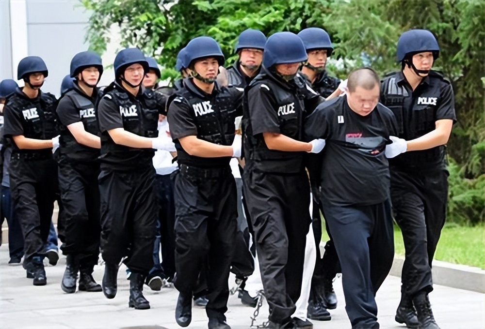 李磊一家六口灭门案真实原因,李磊一家六口灭门案宣判