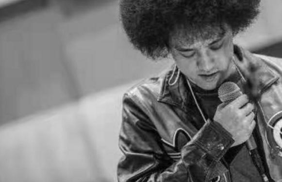 意外死亡的十大名人,一个月去世的14位名人