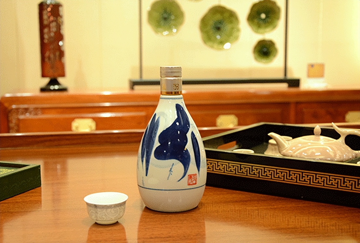 春节浓香型白酒哪款好,过年哪款白酒口感好