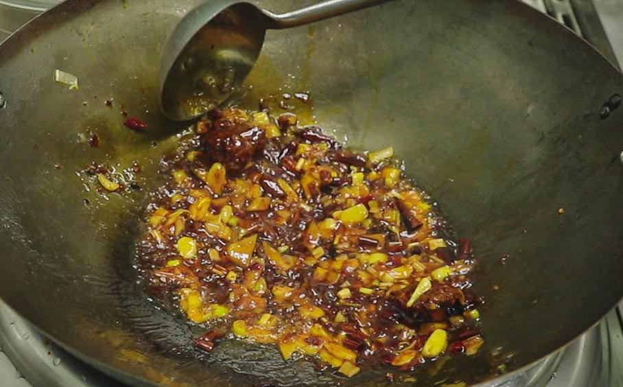 麻辣鲜香毛血旺做法,厨师长教你做毛血旺