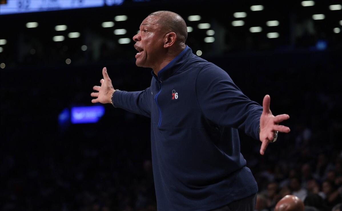 里弗斯冠军教头,里弗斯执教雄鹿薪资