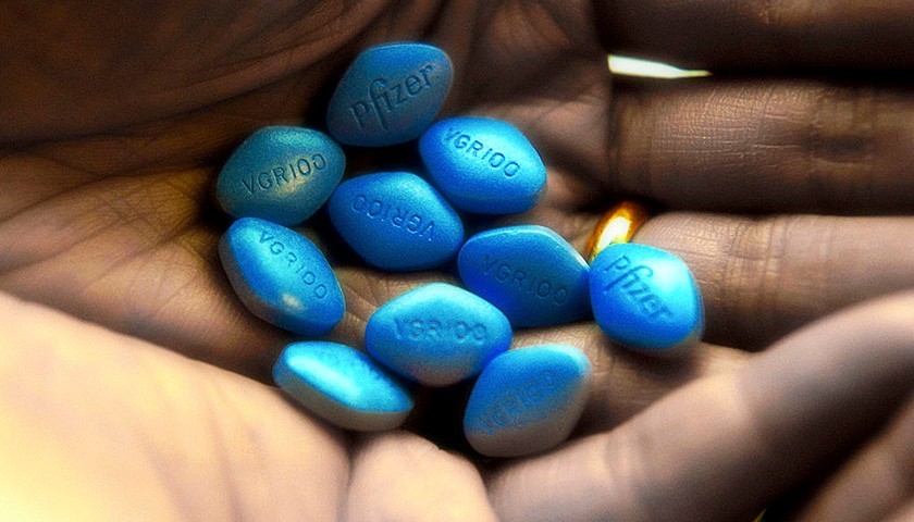 男性长期服用伟哥会有什么影响,经常吃伟哥停药后会恢复正常吗