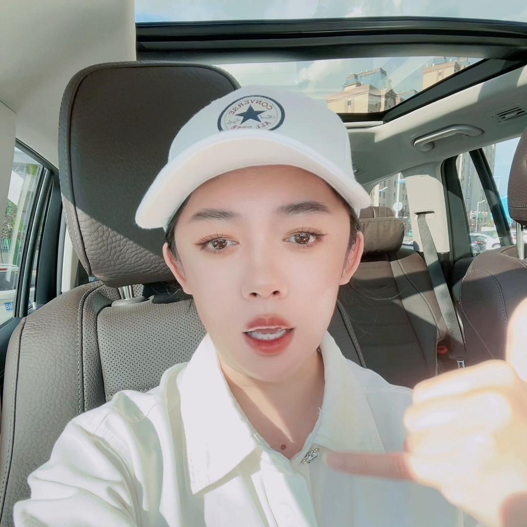 弟弟欠姐姐15万，7年了，说别再给他打电话要钱了，让他...