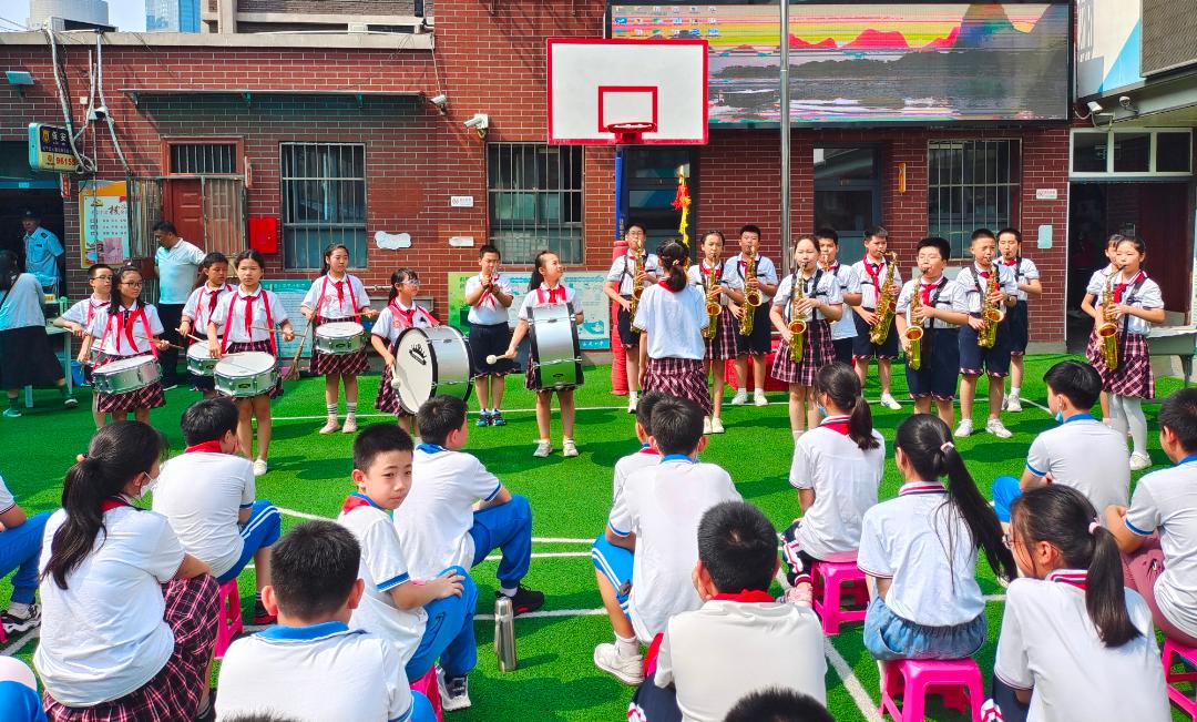 瀛ｅ繂鐣欏鏈潵鍙湡,瀛ｅ繂鐣欏鏃跺厜鏈変綘姣曚笟鍏哥ぜ鏆栧満