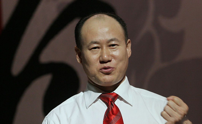 辽宁农民用蚂蚁打造神药，骗120万农民220亿，拿钱买豪车、养情人