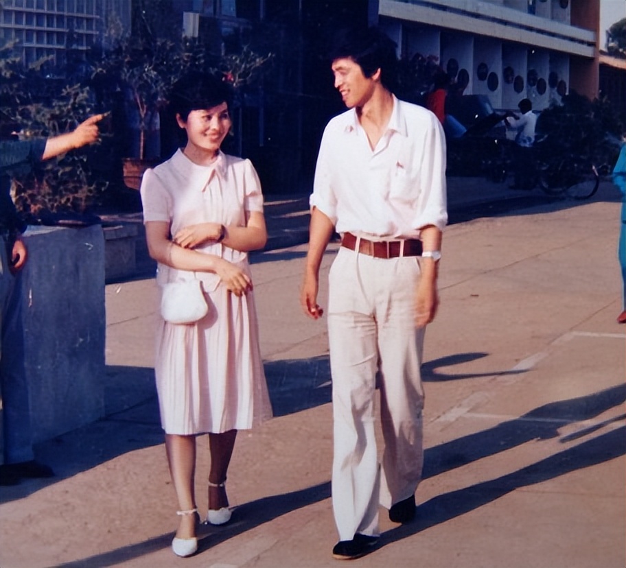 央视主播李瑞英儿子坠楼,央视主播李瑞英儿子坠楼后怎样了