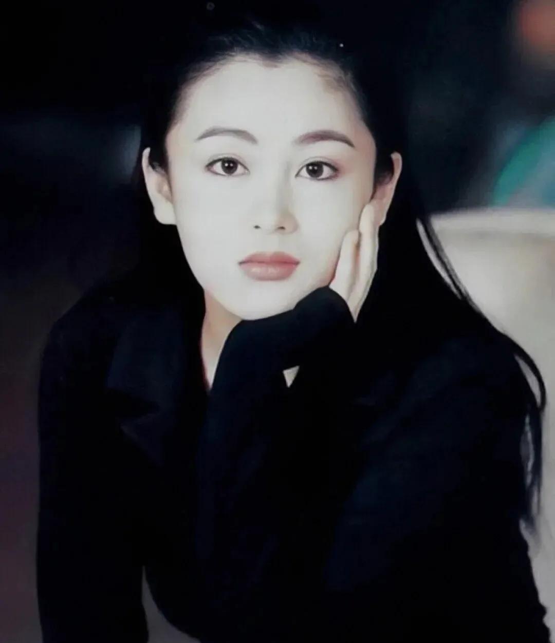 刘亦菲贾静雯最美照片,贾静雯眼型图片大全