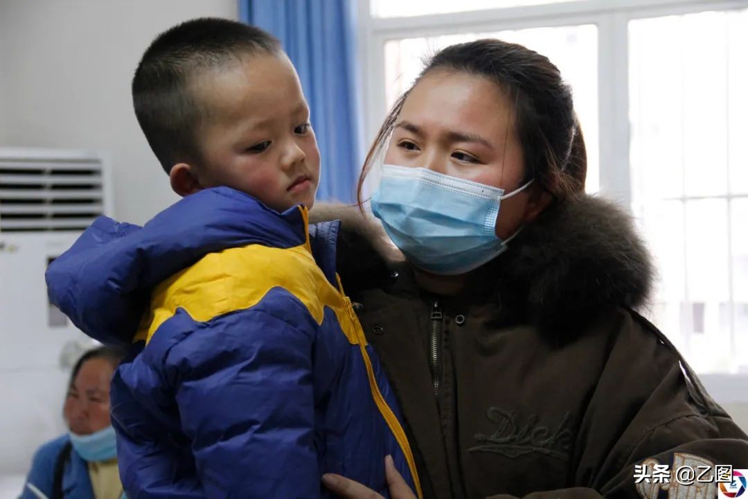 3岁孩子基因突变有什么症状,男童基因变异3年后