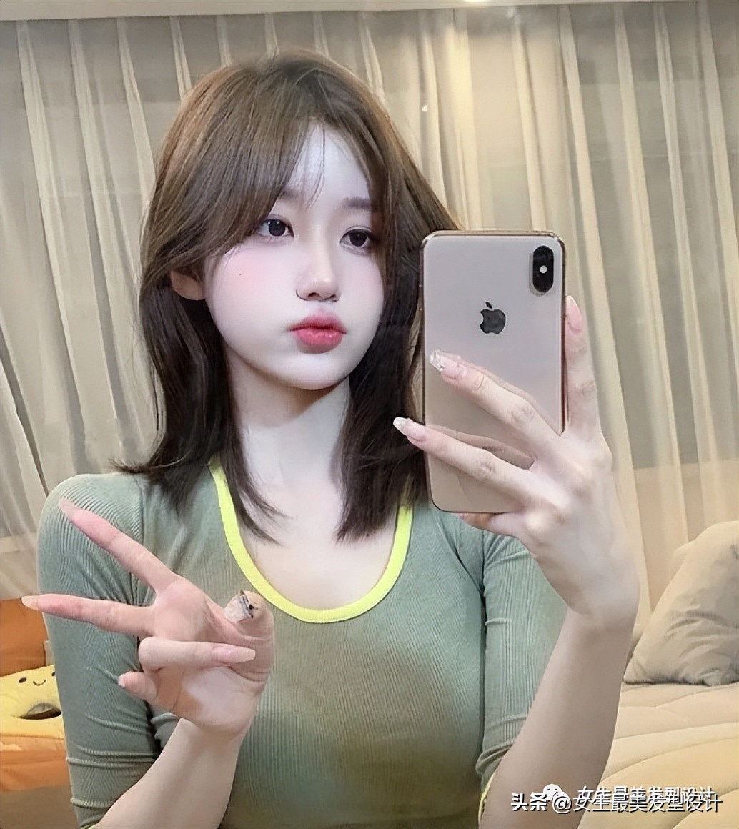 女生又酷又飒齐肩发打理,齐肩短发内扣优雅酷飒发型