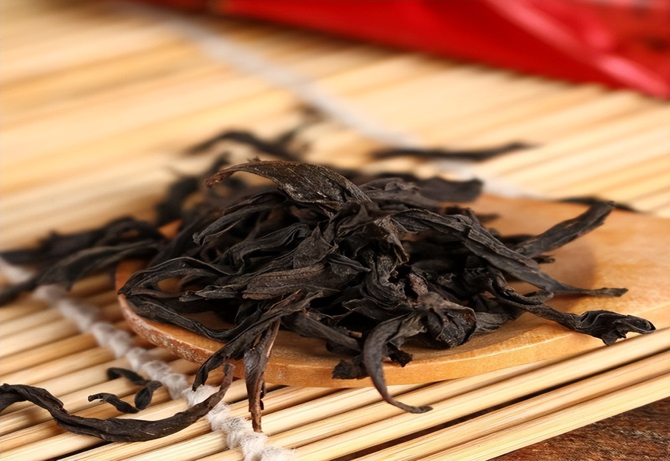 痛心的技术泄密：英国*子骗**从中国偷走两种树苗，中国损失百亿纹银