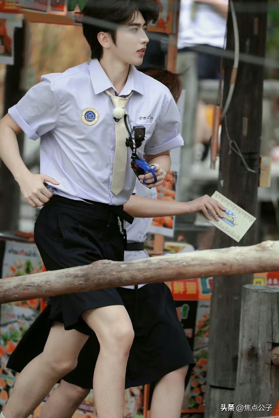 跑男杨颖蔡徐坤同台,跑男现场蔡徐坤杨颖