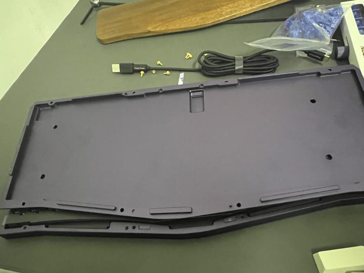 keychron机械键盘推荐,alice人体工学键盘套件推荐