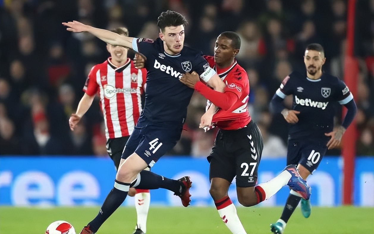 英超纽卡斯尔联vs伯恩利,英超曼城vs南安普顿比分