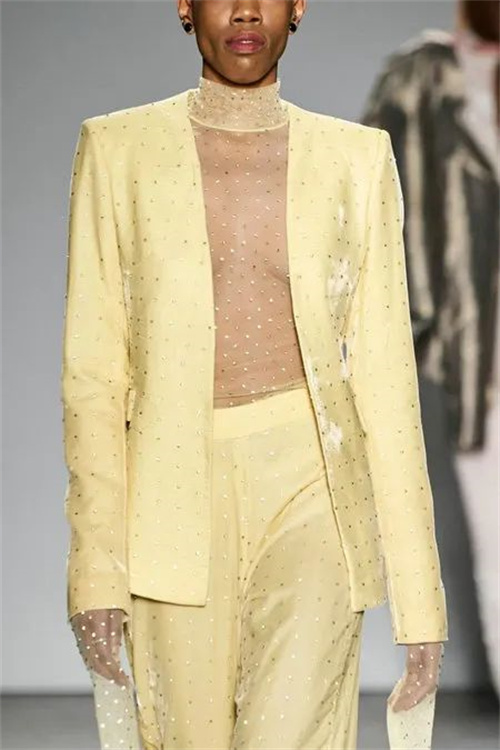 七组小众配色洋气有魅力,这些一穿上就心情愉悦的绝美配色