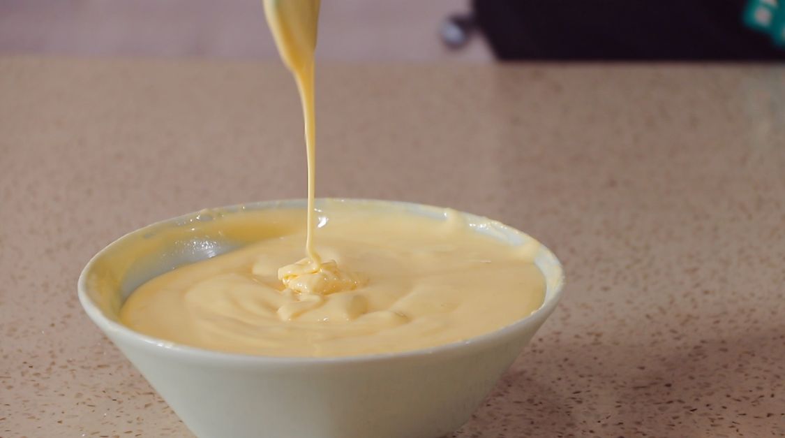 怎么用烤箱做蛋糕不粘锅,做蛋糕用电饭锅不用蛋糕粉