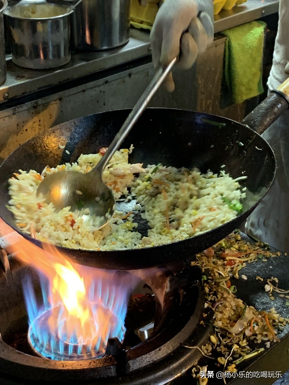 重庆现在最火夜市,重庆夜市人气