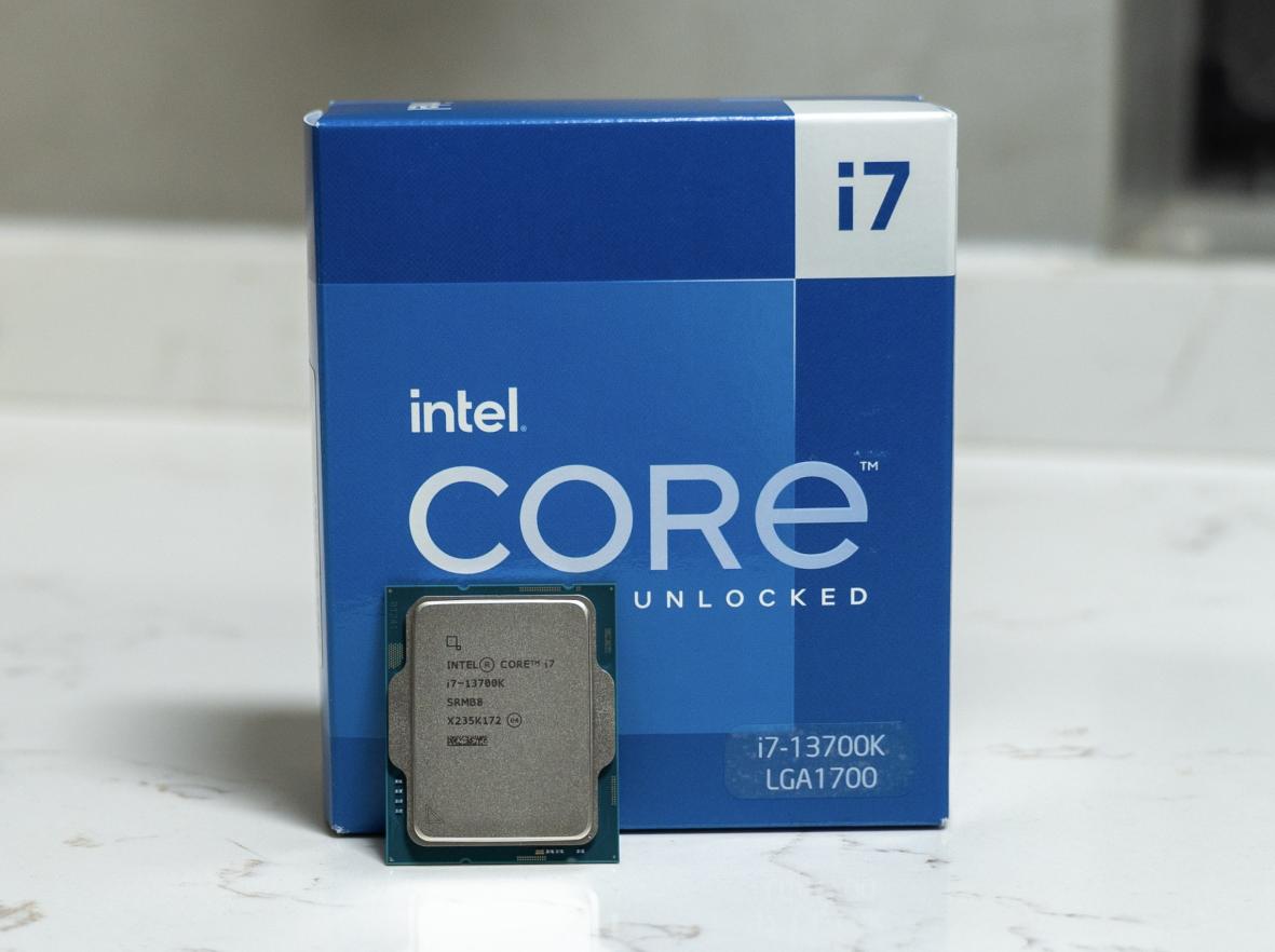 平民法拉利再升级，金百达刃3600CJRRGB内存测评