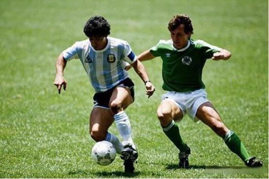 球王马拉多纳历任女友,球王马拉多纳的一生