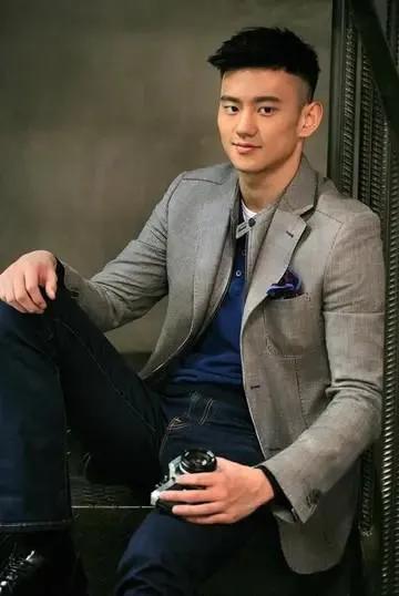 被自己毁掉的八位明星,被毁掉的运动员