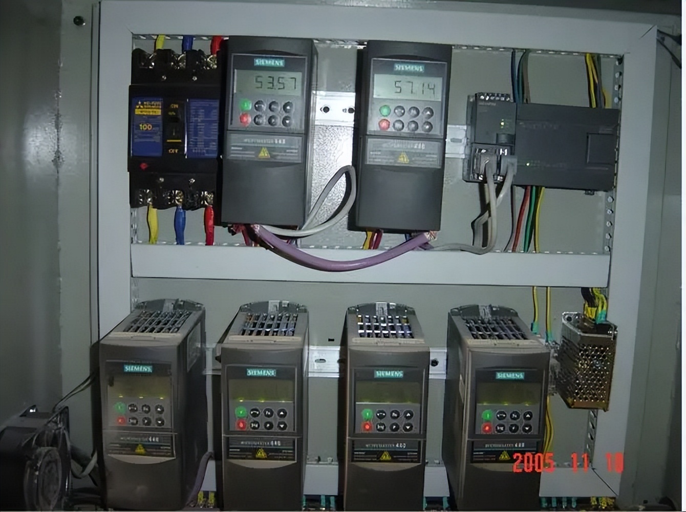 初学者学习电工的基本知识,电工就应该熟练地掌握各种技巧